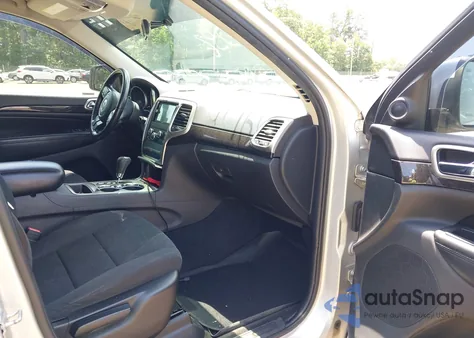 2011 Jeep Grand Cherokee Laredo from USA, damaged, VIN 1J4RR4GG8BC530722